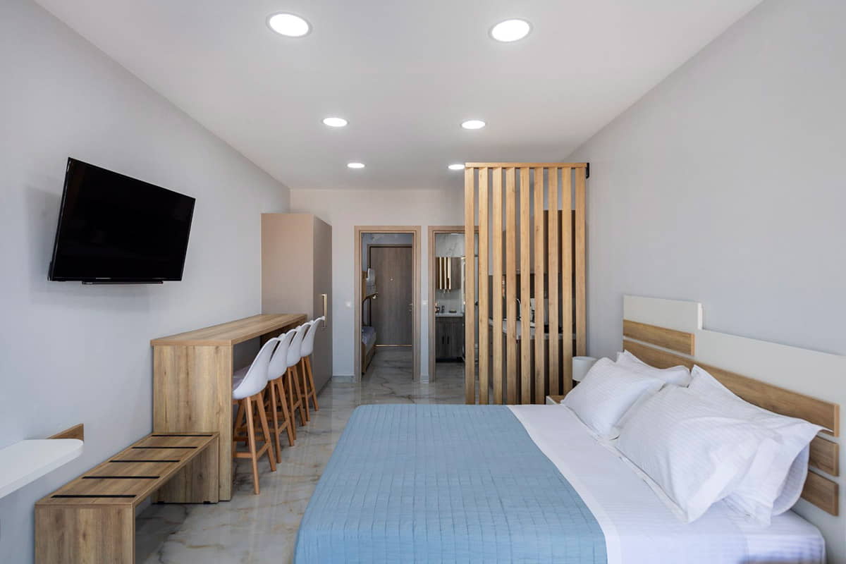 Peters Place Paros Resort